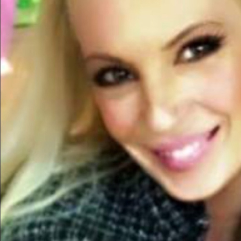 Meet your Posher, Rebecca